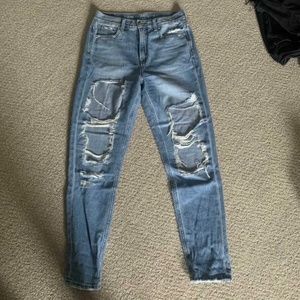 American Eagle Mom Jeans
